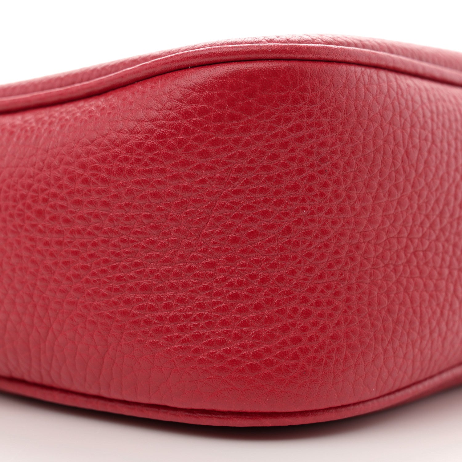 Gucci Pebbled Calfskin Small Soho Disco Bag Tabasco Red 9 of 13