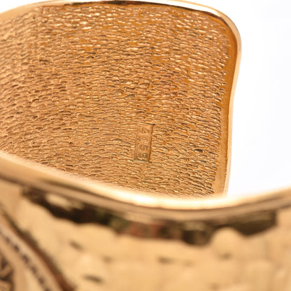 Chanel Medallion Cuff Gold 5 of 6