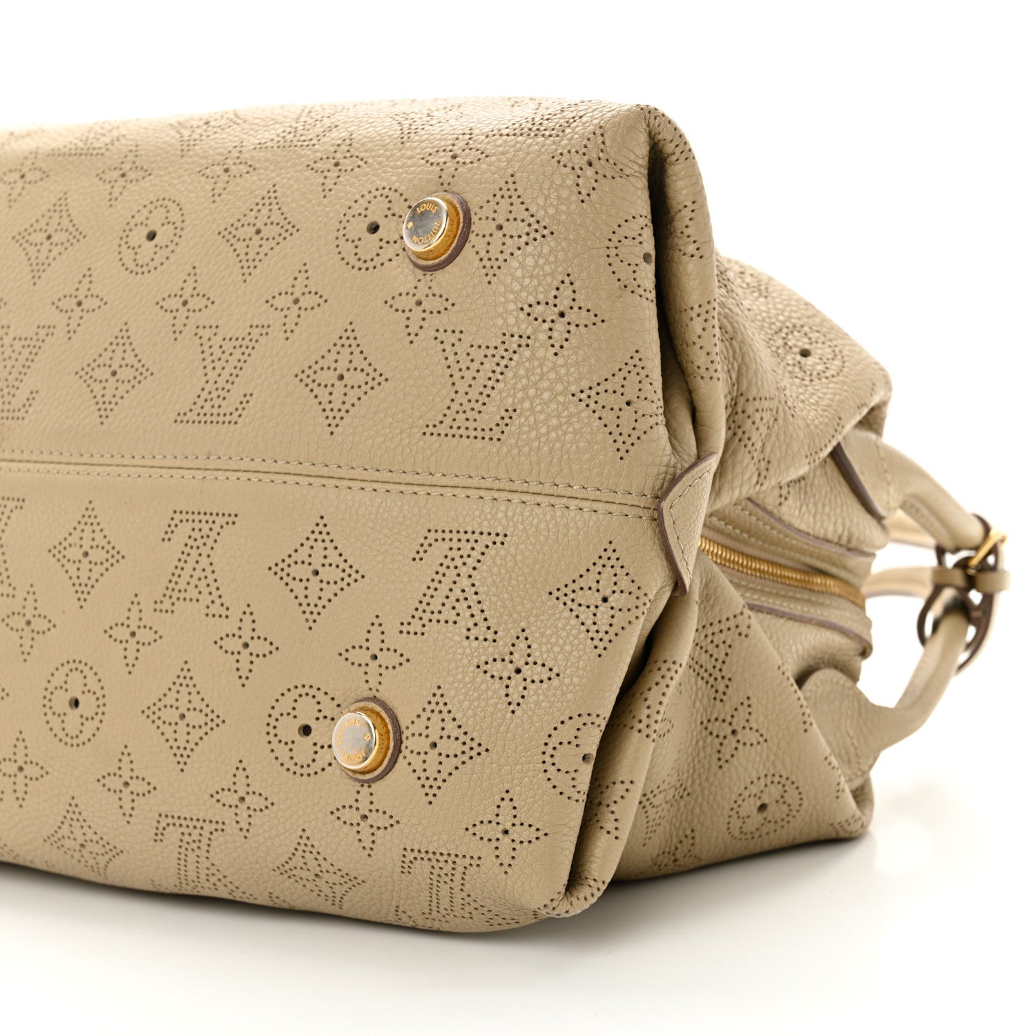 Louis Vuitton Mahina Galatea MM Beige Opal 1752567 – FASHIONPHILE