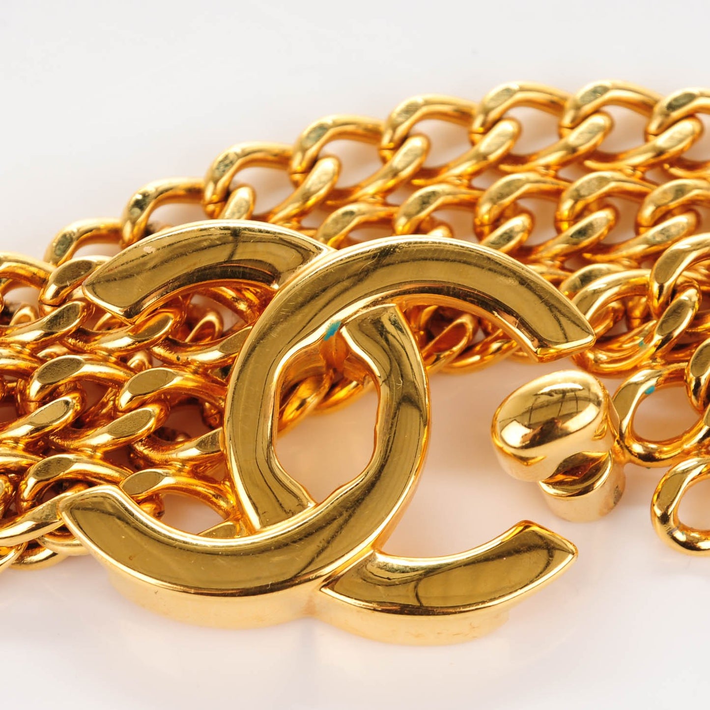 CC Turnlock Chain Bracelet Gold
