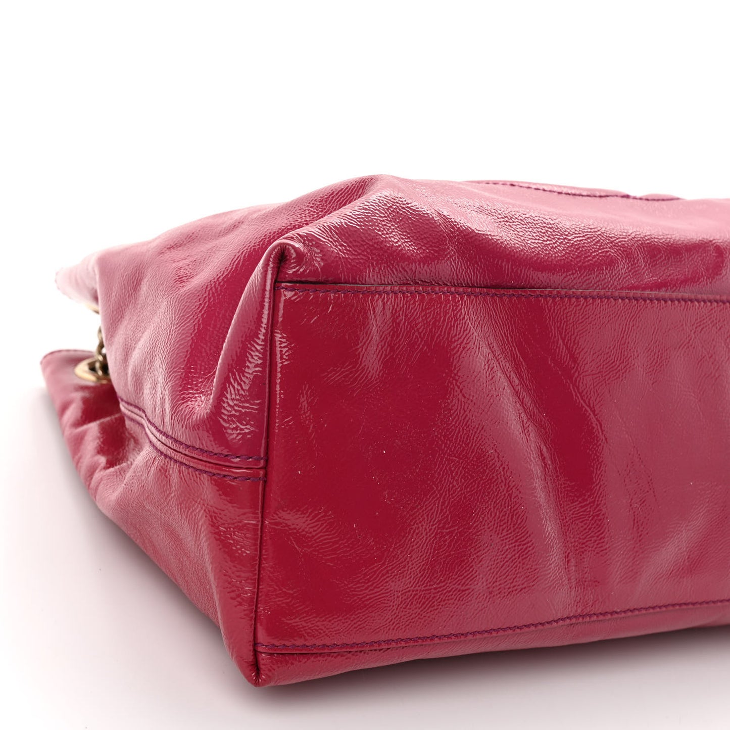 Vernice Naplack Medium Soho Chain Shoulder Bag Bright Bougainvillea