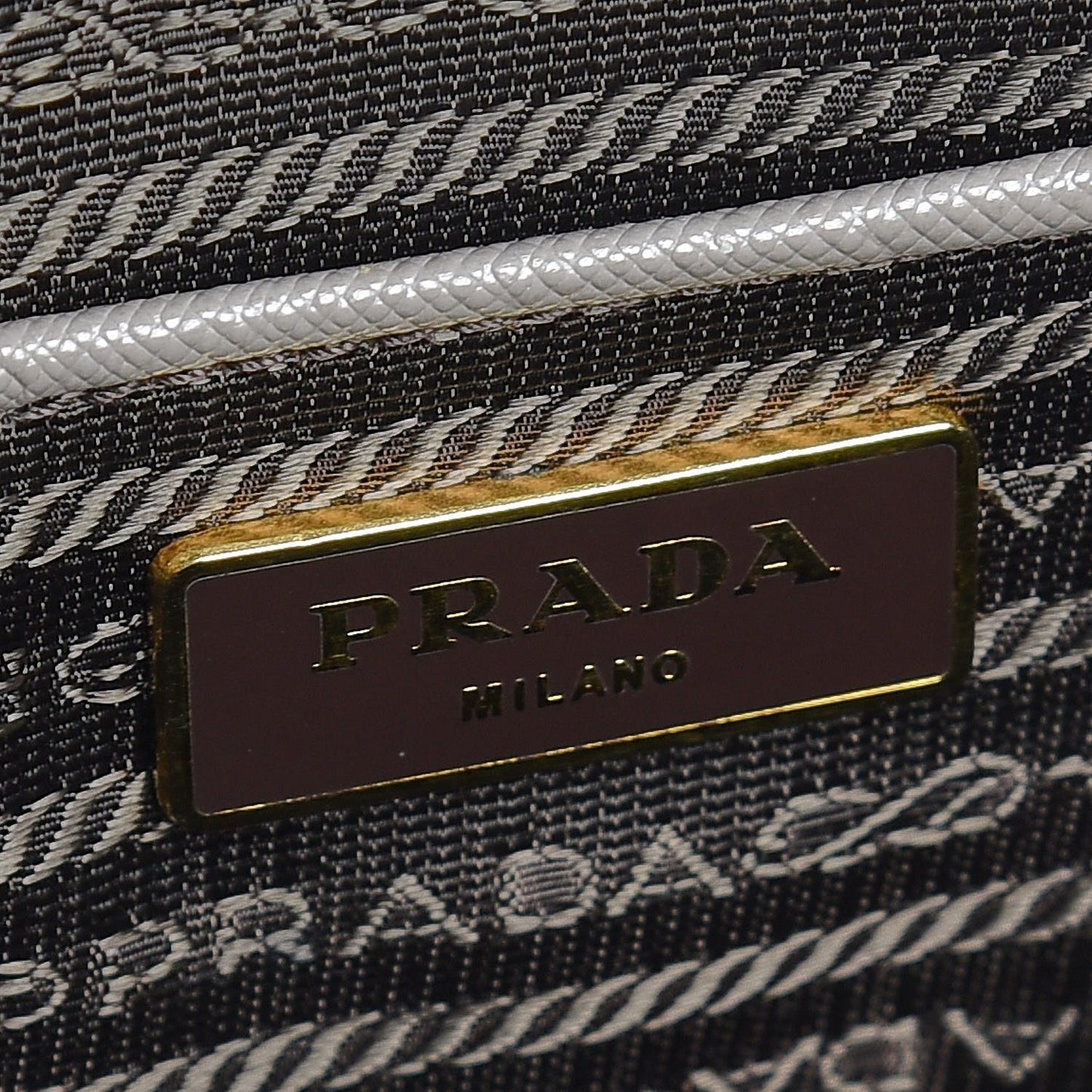 Saffiano Large Galleria Double Zip Tote Argilla