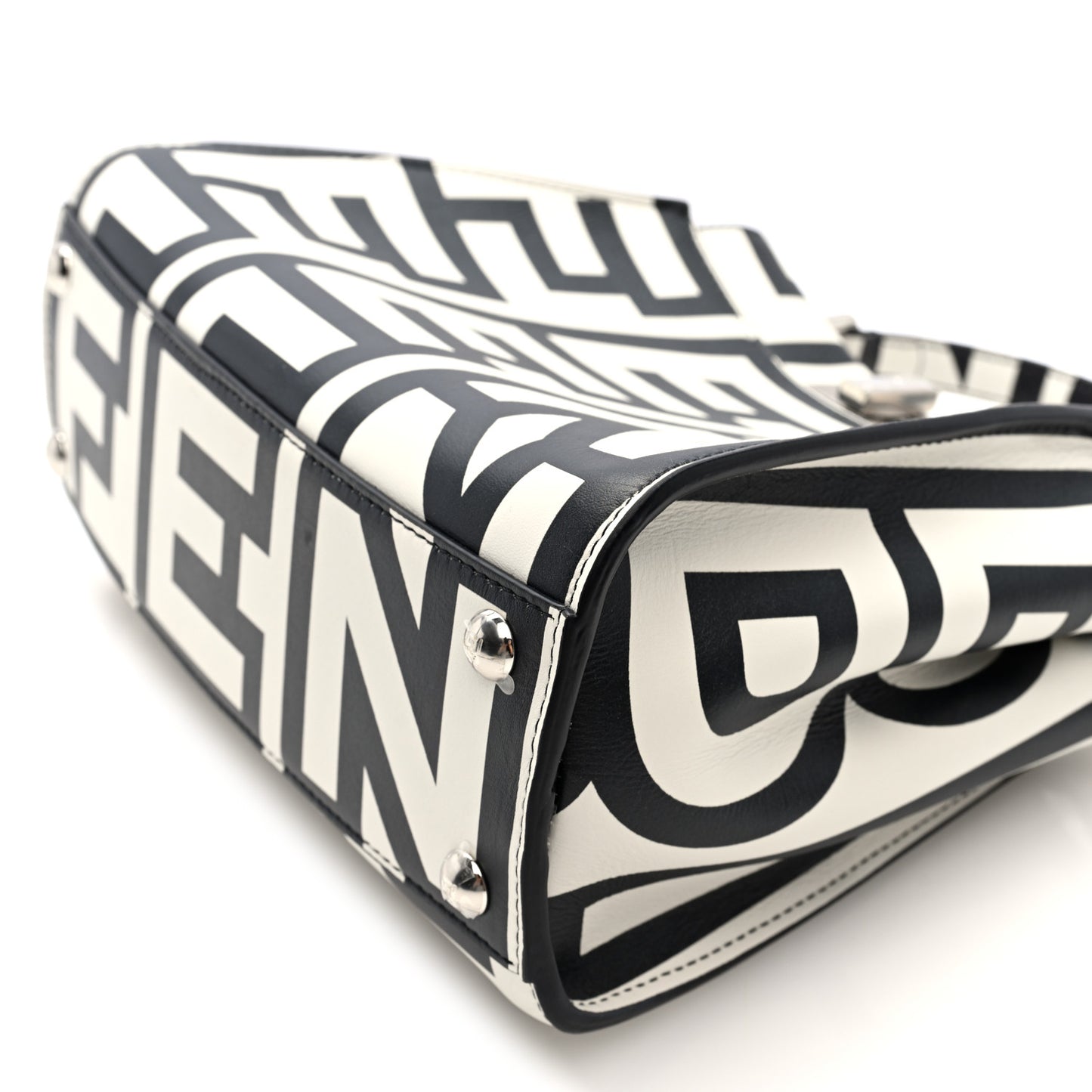 X MARC JACOBS Nappa Mini Peekaboo I SEE U Satchel Black White