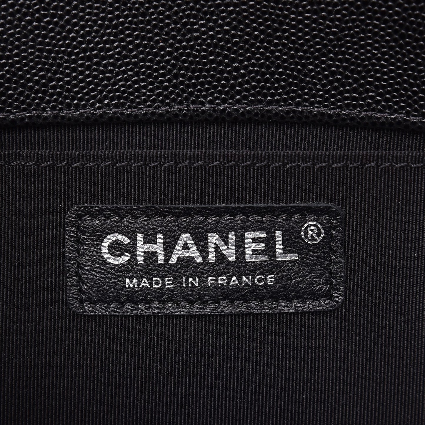 Caviar Quilted Medium Boy Flap Black