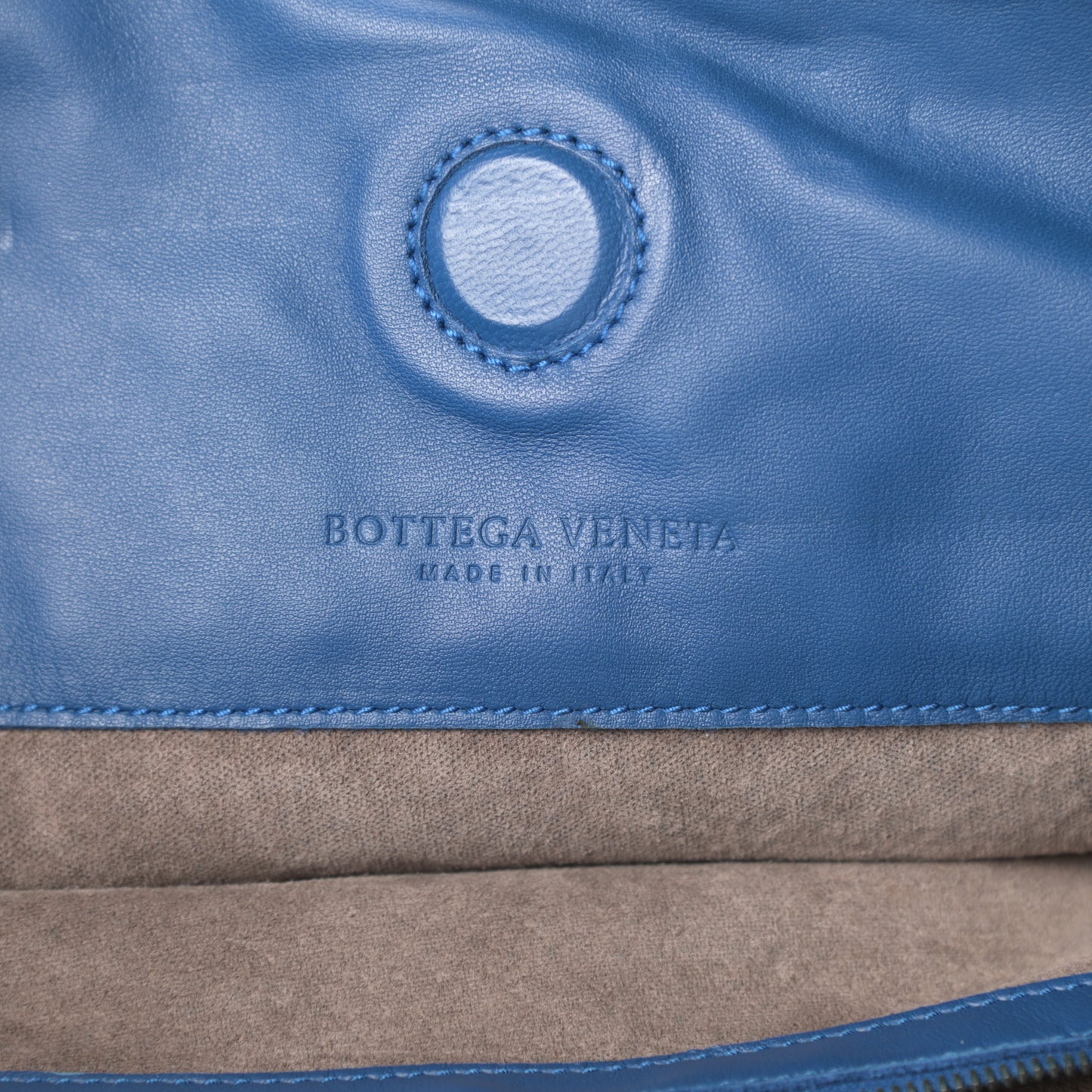 Nappa Intrecciato Medium Campana Hobo Bleuette