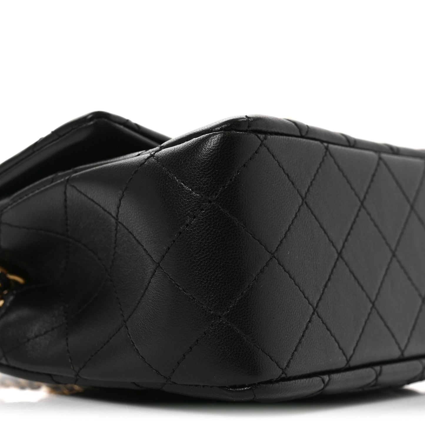 Lambskin Quilted Mini Pearl Crush Flap Black