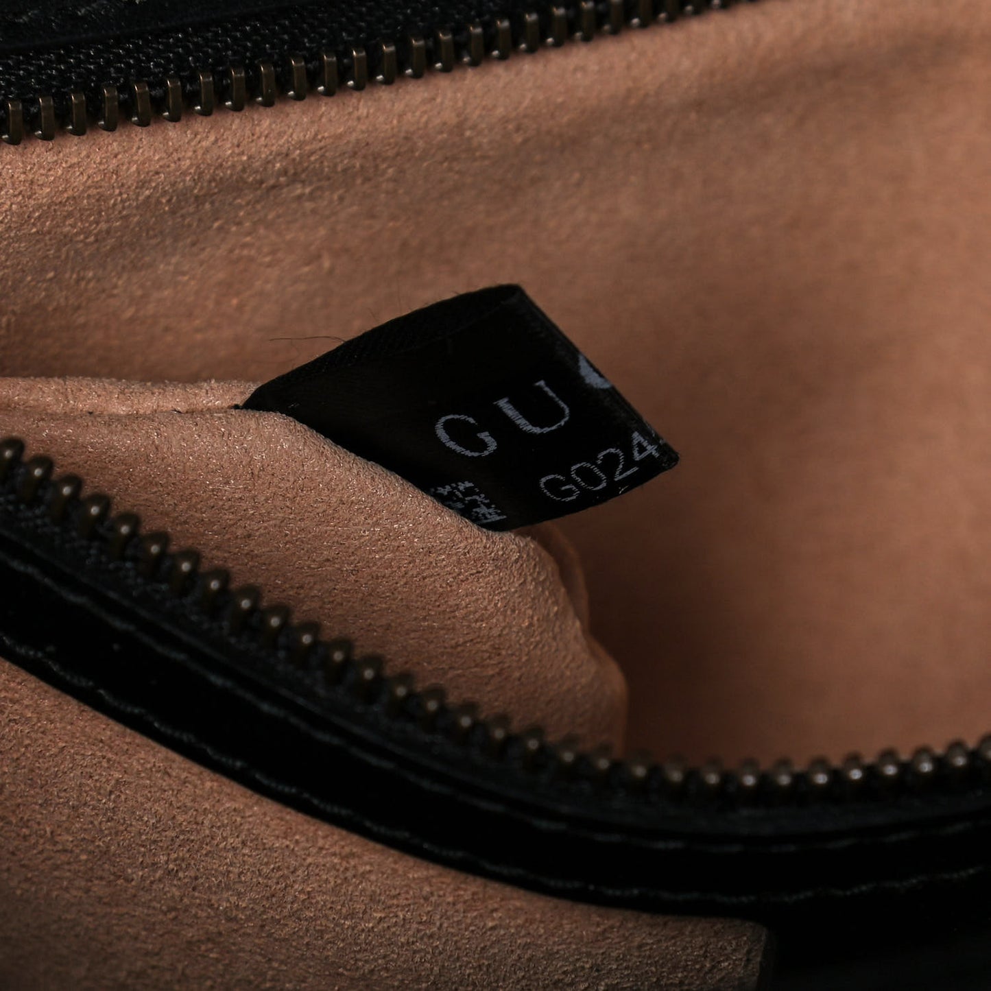 Calfskin Matelasse Small GG Marmont Shoulder Bag Black