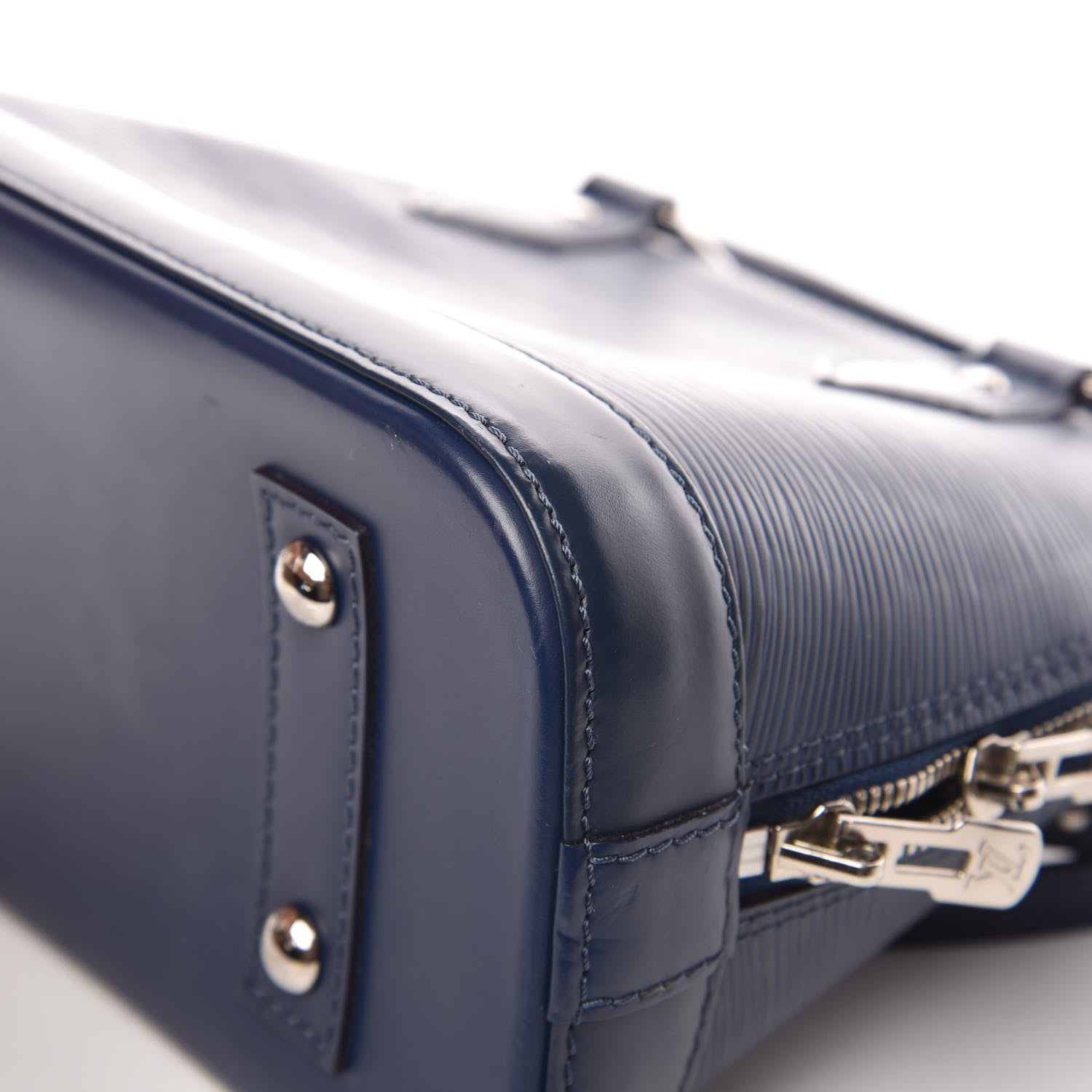 Louis Vuitton Epi Alma BB Indigo 12 of 16
