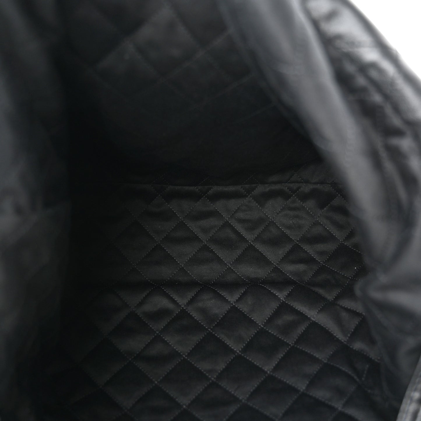 Shiny Calfskin Quilted Large Chanel 22 Black