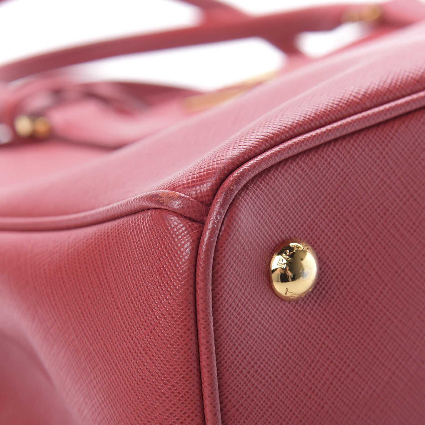 Saffiano Lux Medium Tote Fuoco