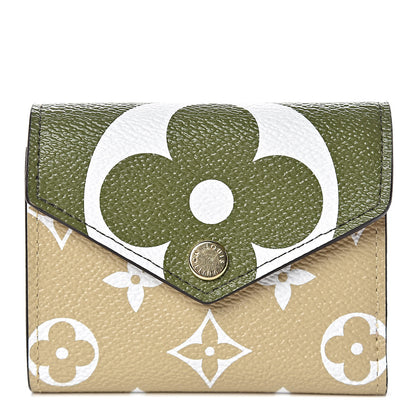 Louis Vuitton Monogram Giant Zoe Wallet Kaki 1 of 8