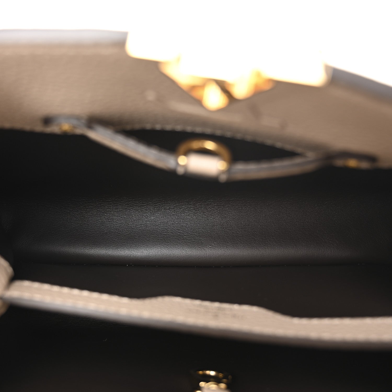 Louis Vuitton Taurillon Capucines BB Galet 5 of 10
