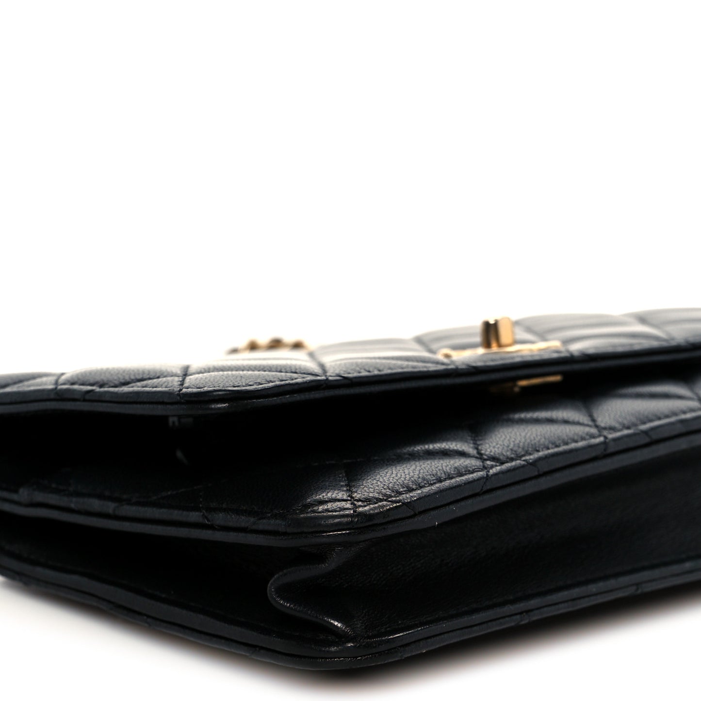 Lambskin Quilted CC Pearl Crush Wallet on Chain WOC Black