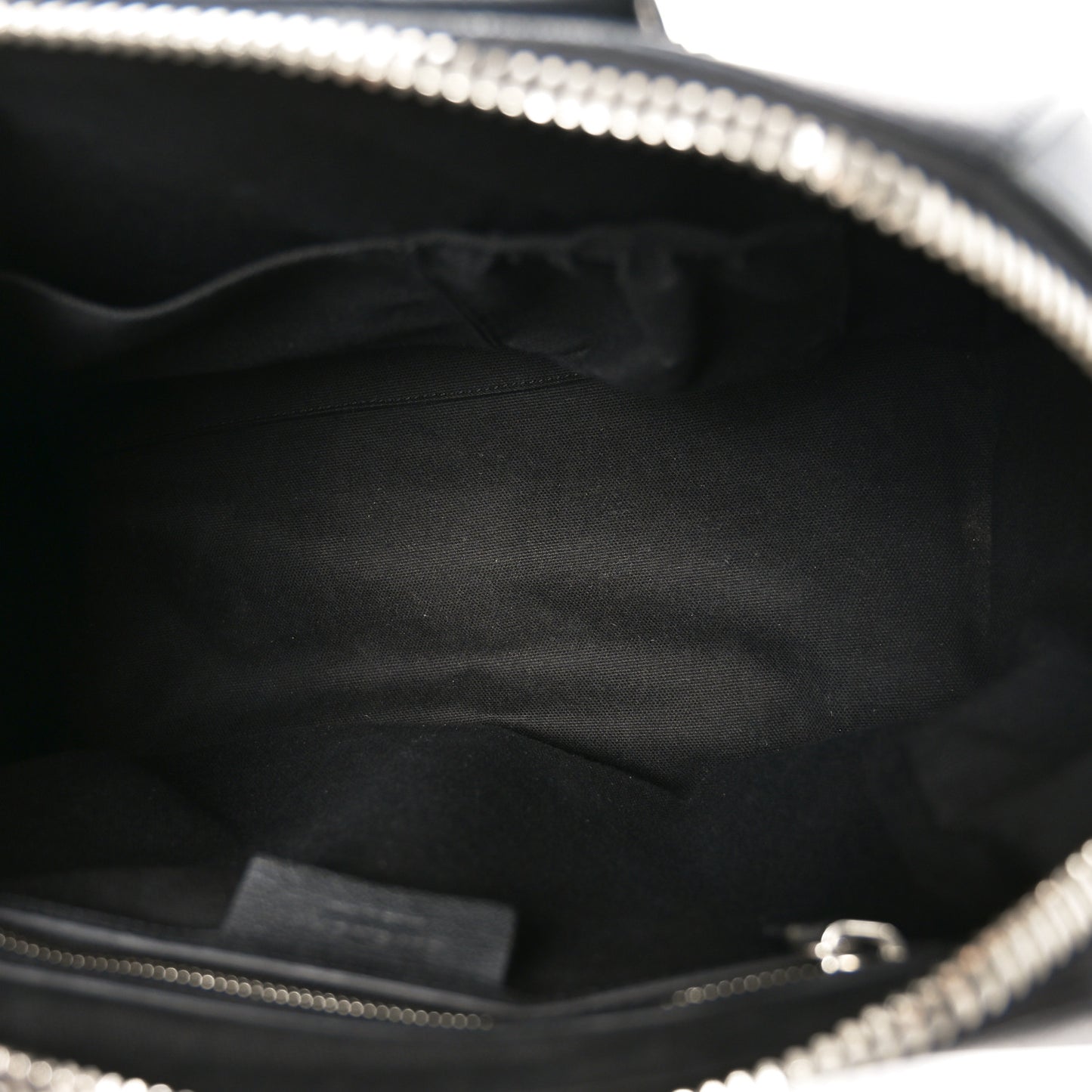 Sugar Goatskin Medium Antigona Black