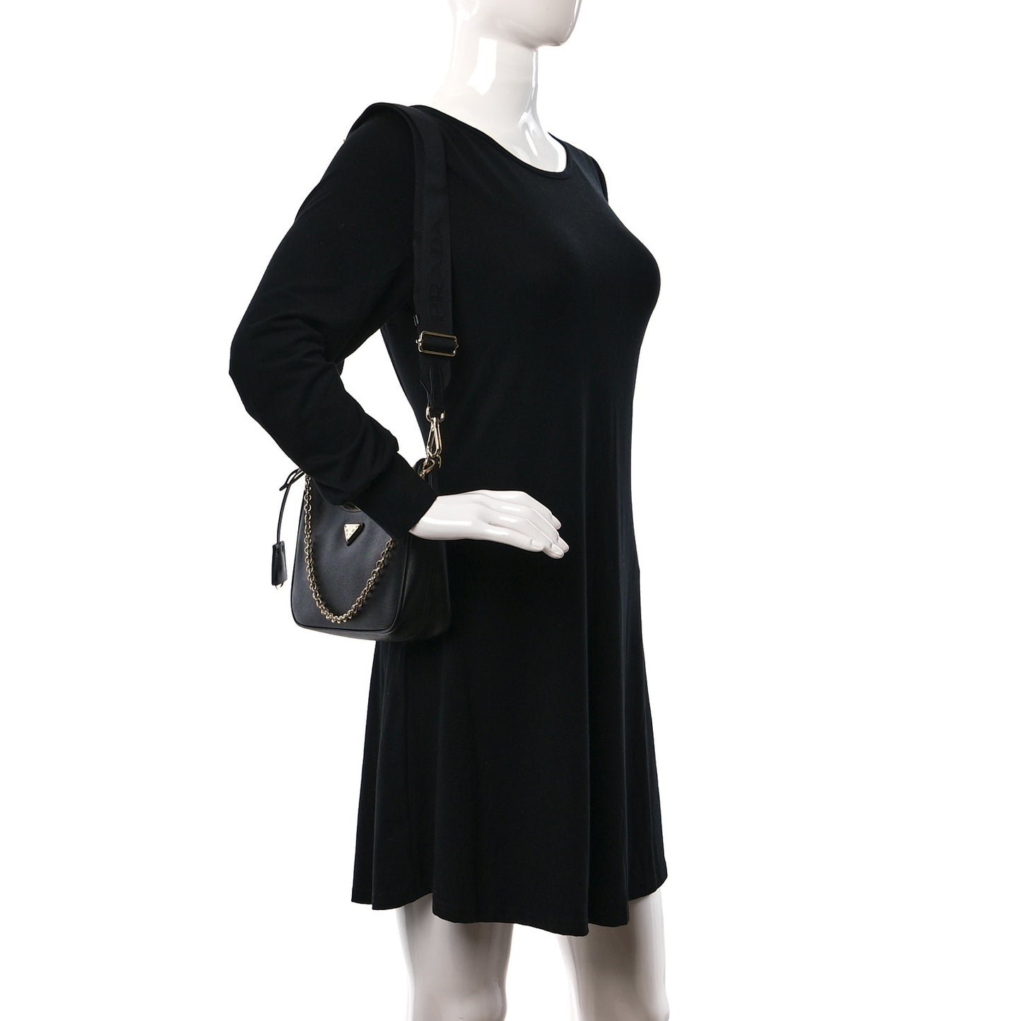 Saffiano Lux Re-Edition 2005 Shoulder Bag Black