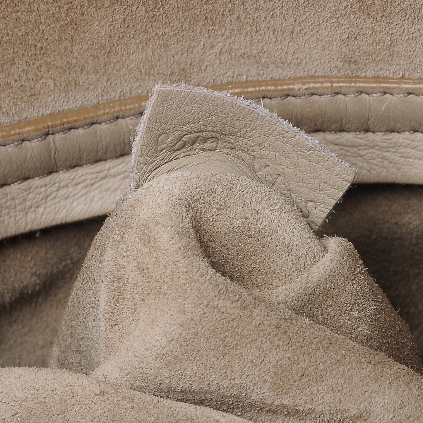 Supple Calfskin Medium Phantom Luggage Beige