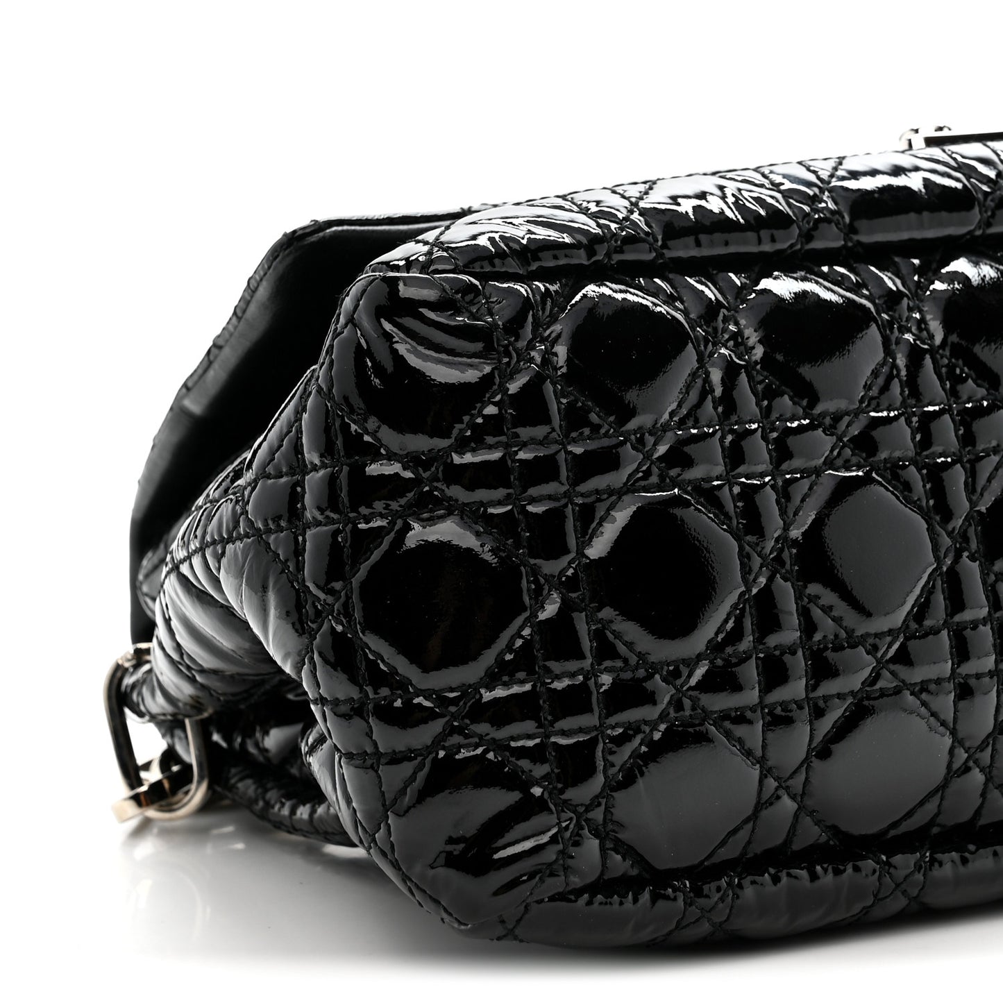 Patent Cannage New Lock Flap Black