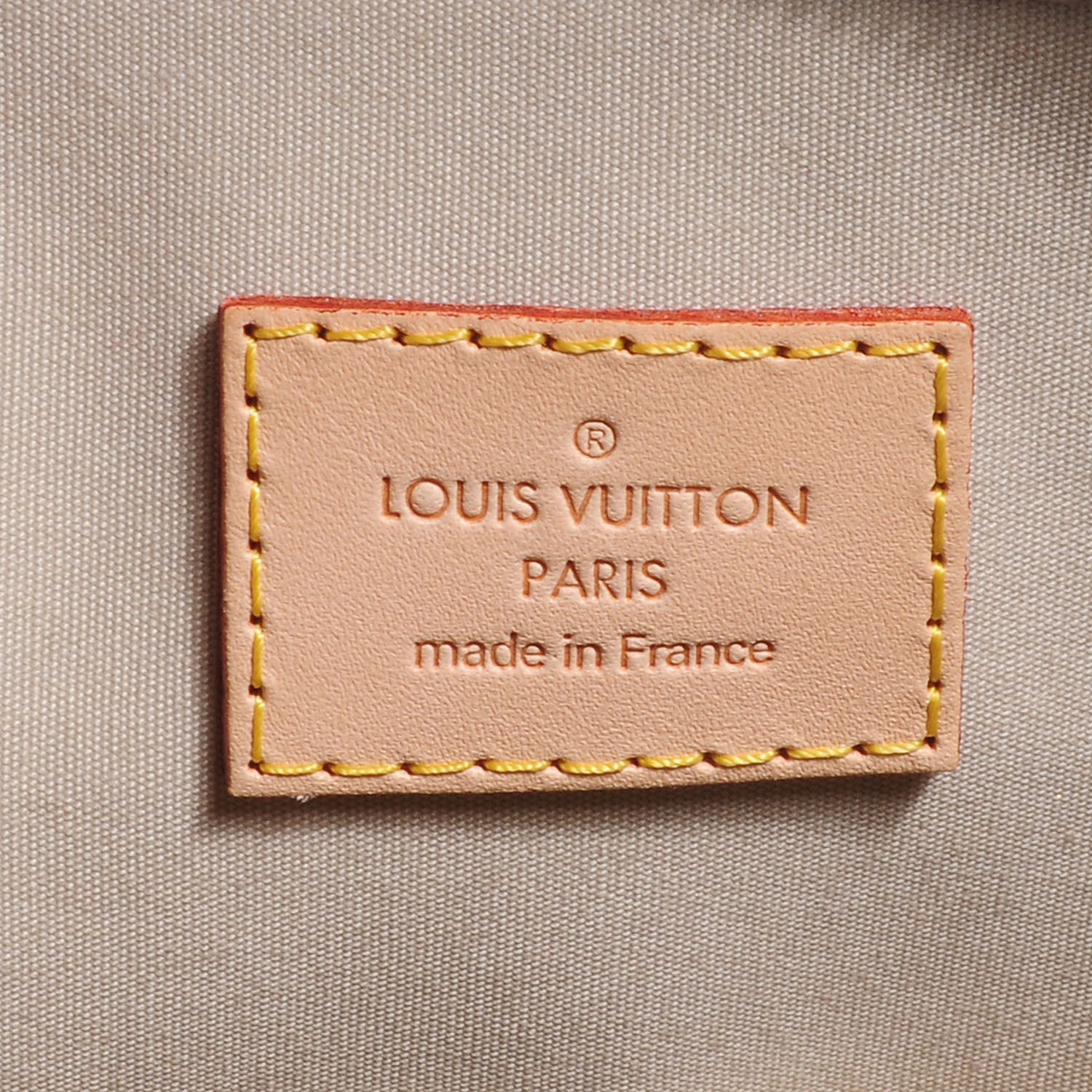 Louis Vuitton Vernis Alma PM Blanc Corail 6 of 7