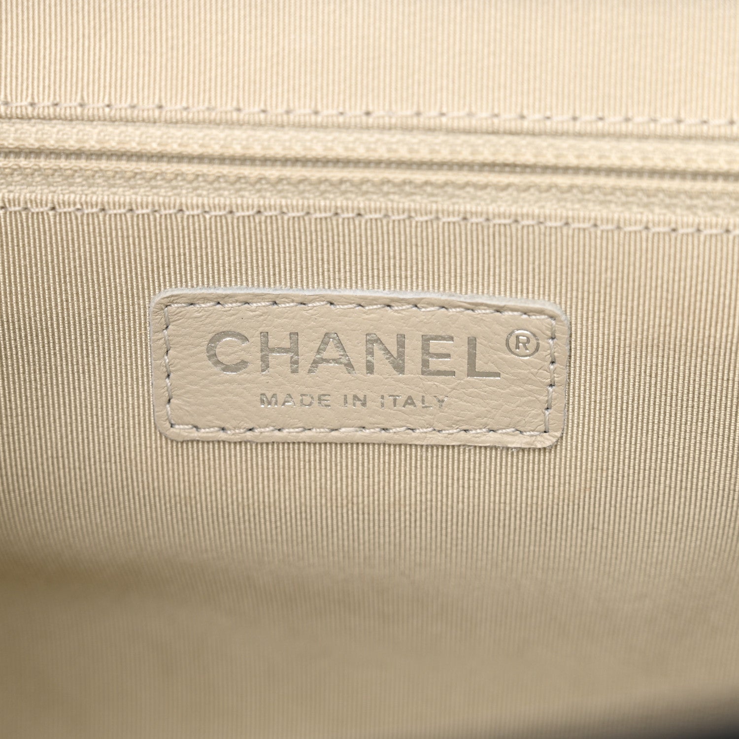 Chanel Washed Lambskin Quilted Medium Chain Around Messenger Black 6 of 11