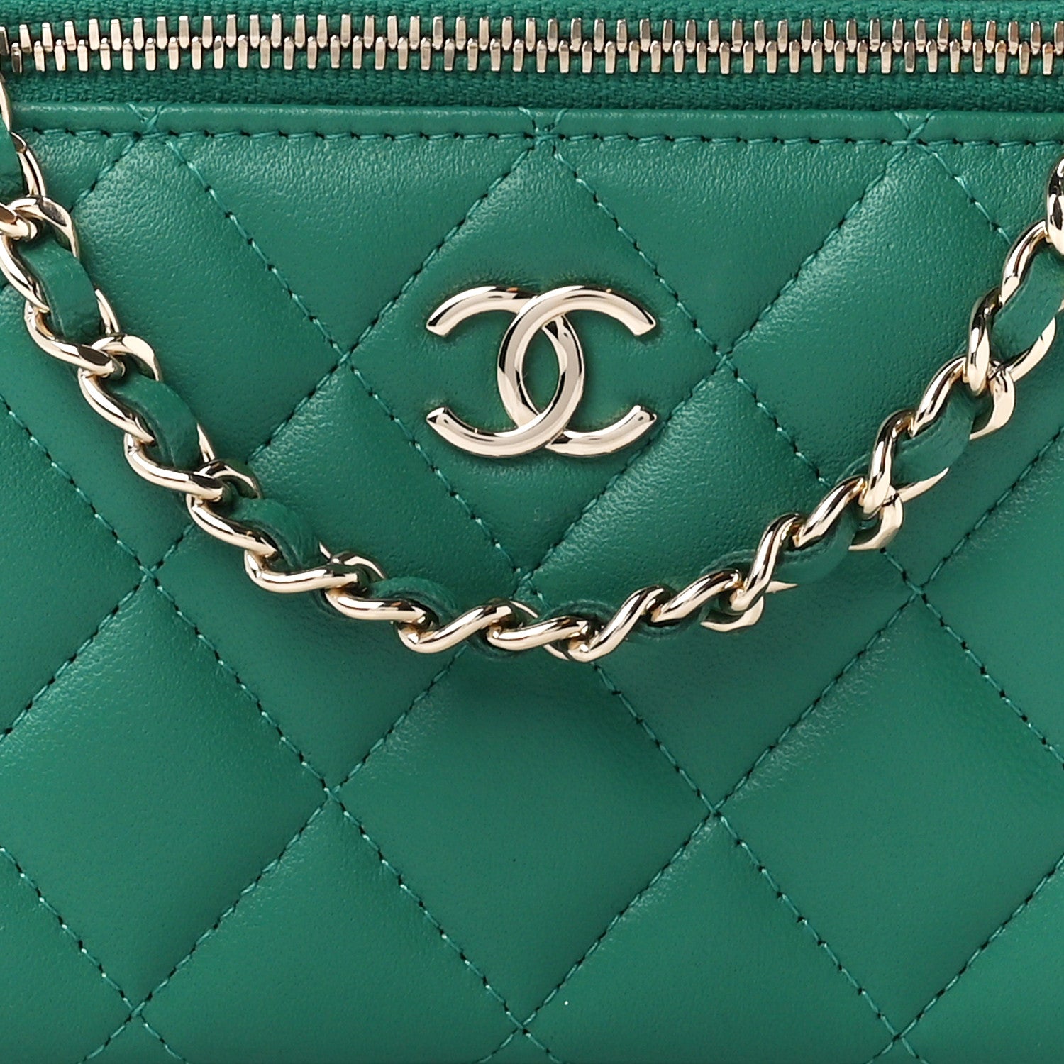 Chanel Lambskin Quilted Small Top Handle Vanity Case With Chain Green 8 of 11