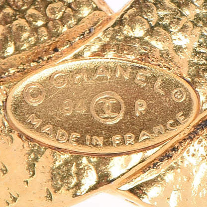 Chanel Hammered CC Large Brooch Gold 4 of 4