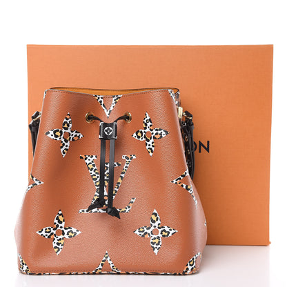Louis Vuitton Monogram Giant Jungle NéoNoé Caramel 9 of 9