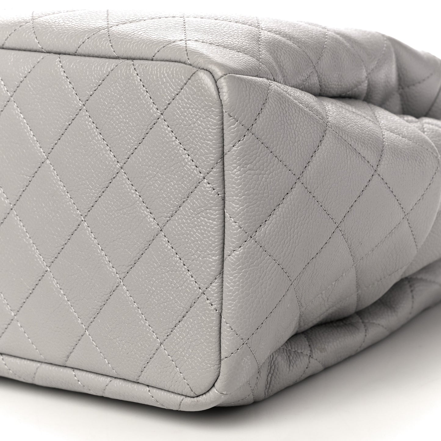 Caviar Flat Quilted CC Chain Bucket Drawstring Bag Light Grey