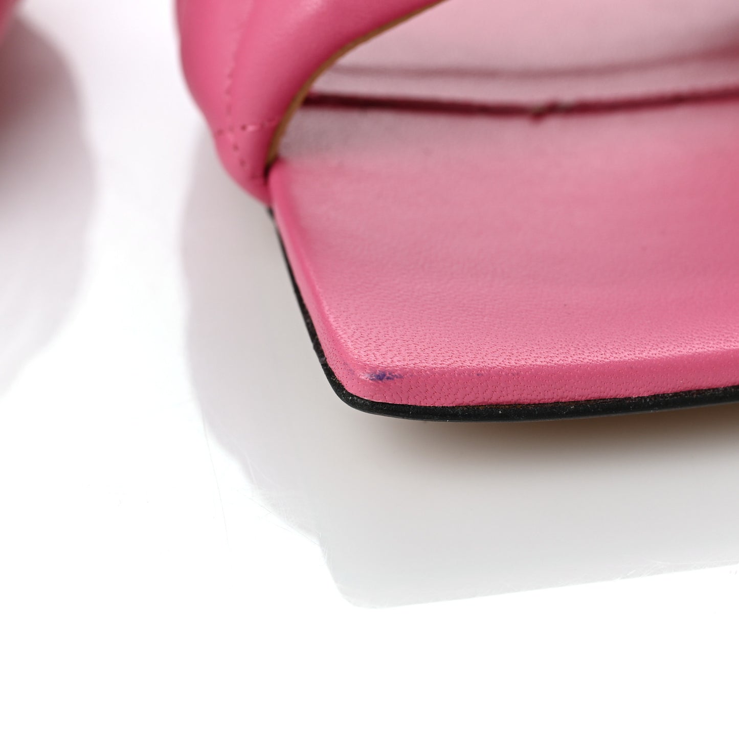 Nappa Matelasse Padded Flat Sandals 40 Azalea
