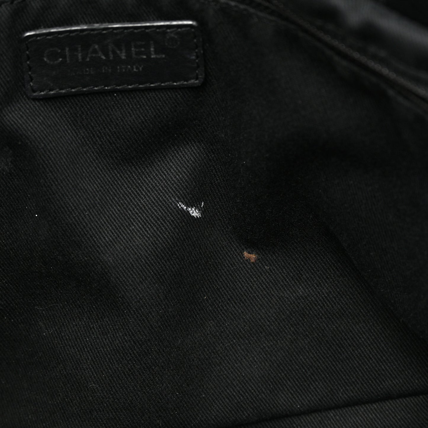 Caviar Timeless CC Soft Tote Black