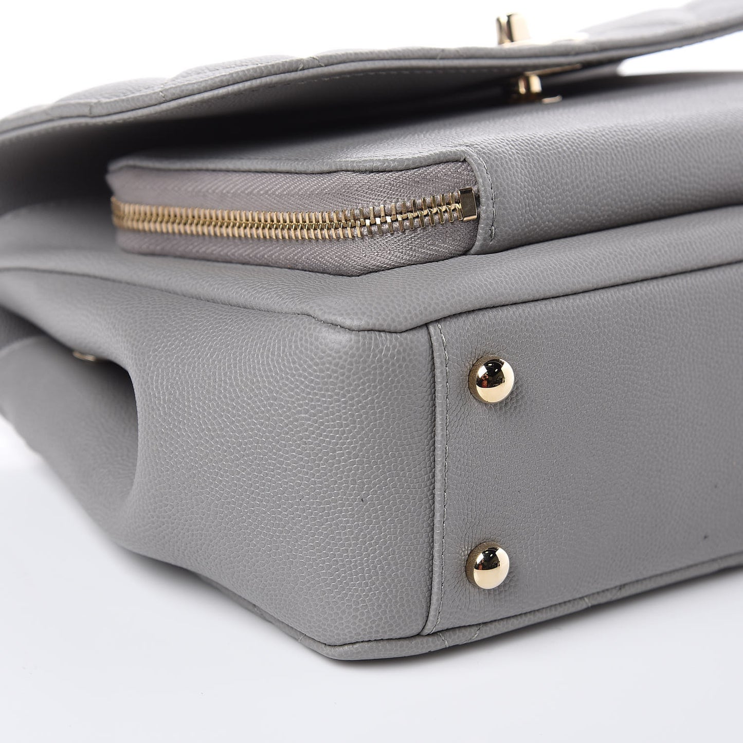 Caviar Quilted Medium Business Affinity Flap Grey