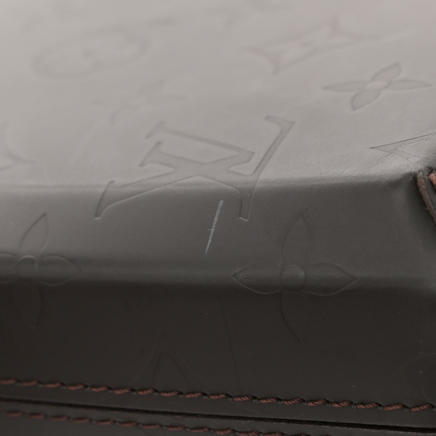 Monogram Glace Bobby Cafe