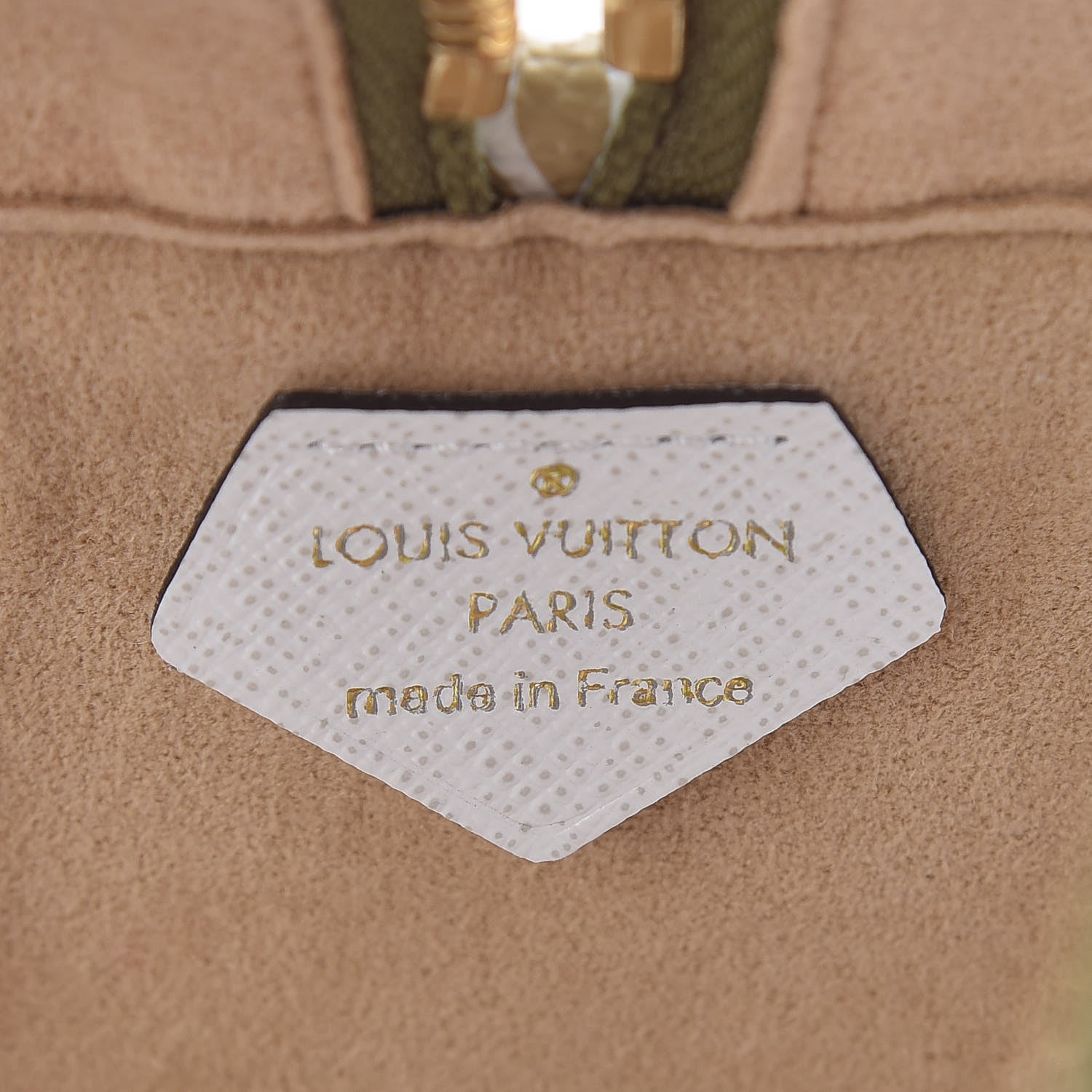 Louis Vuitton Monogram Giant Beach Pouch Kaki 6 of 9
