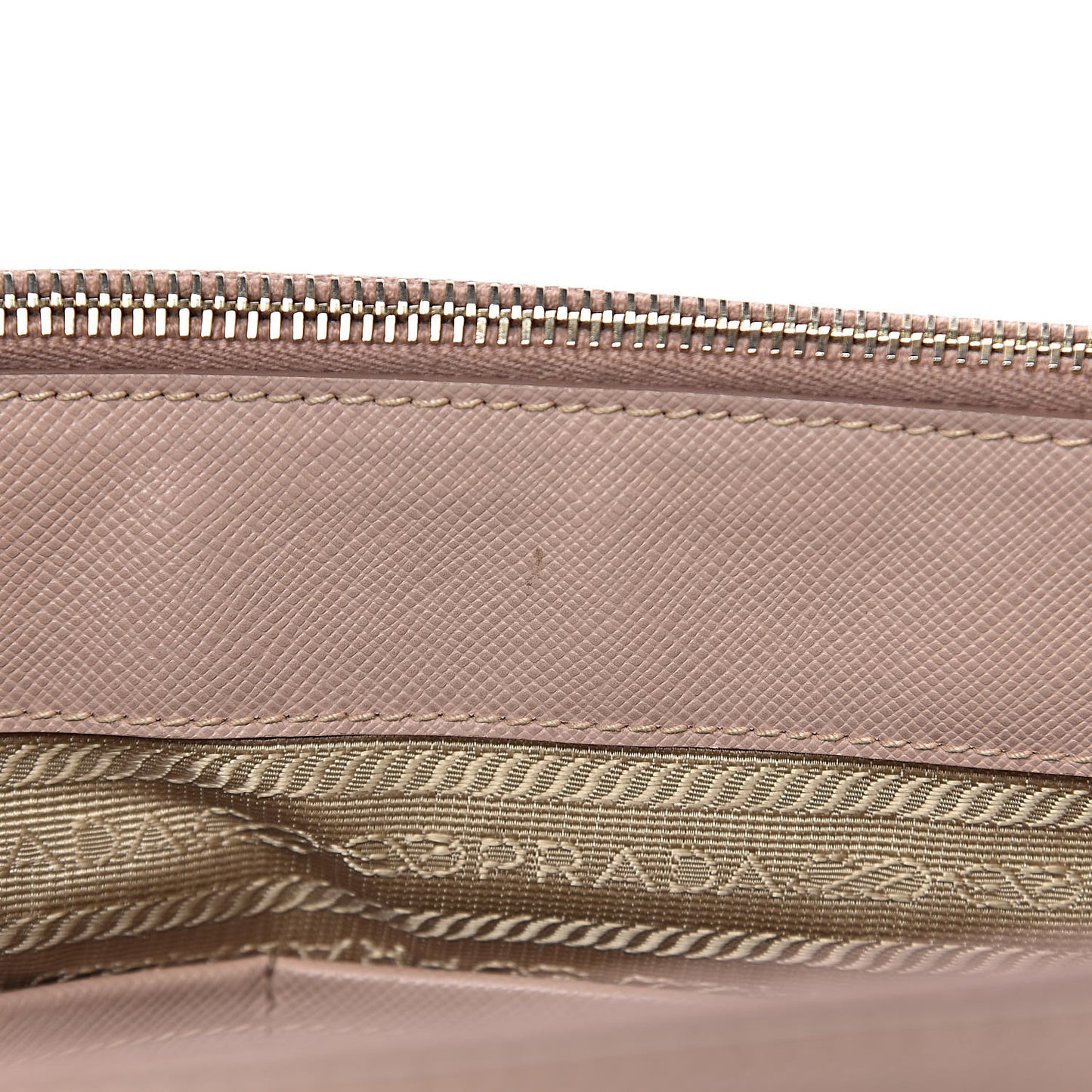 Saffiano Medium Galleria Double Zip Tote Cammeo