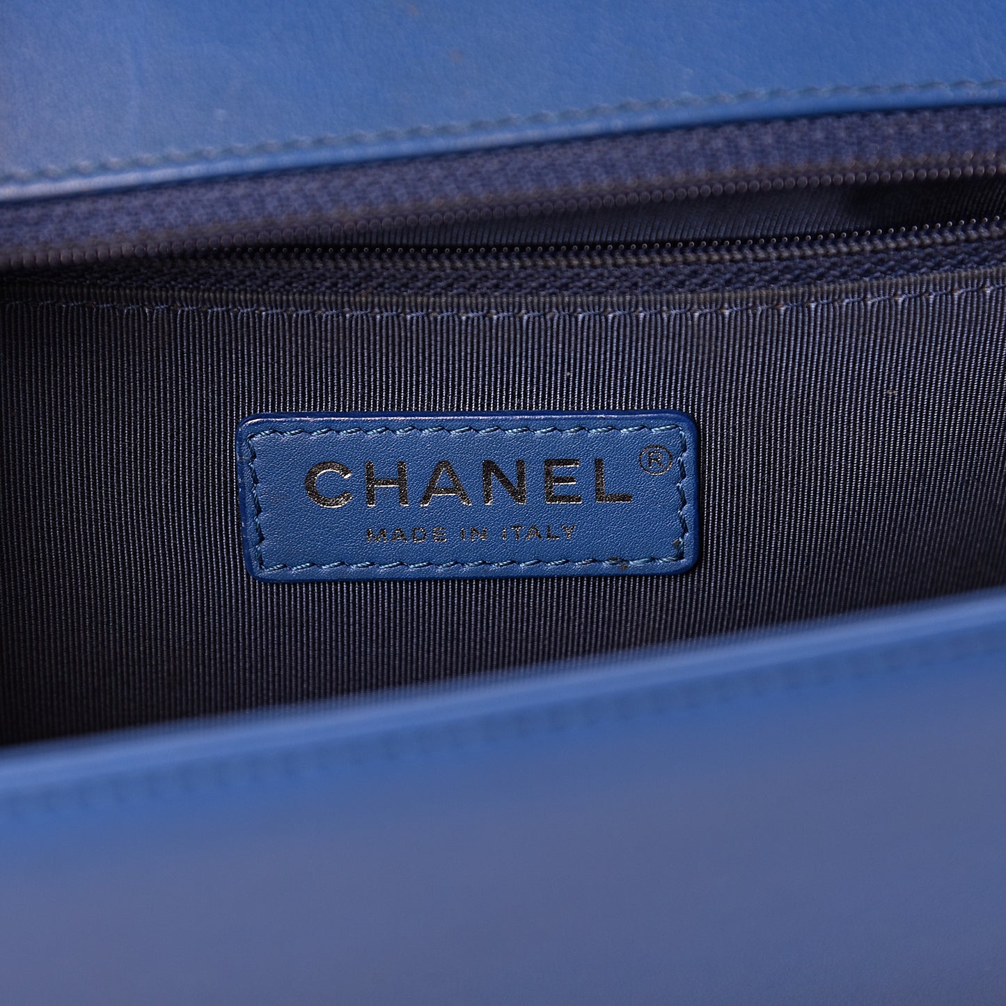 Lambskin Chevron Quilted New Medium Boy Flap Blue