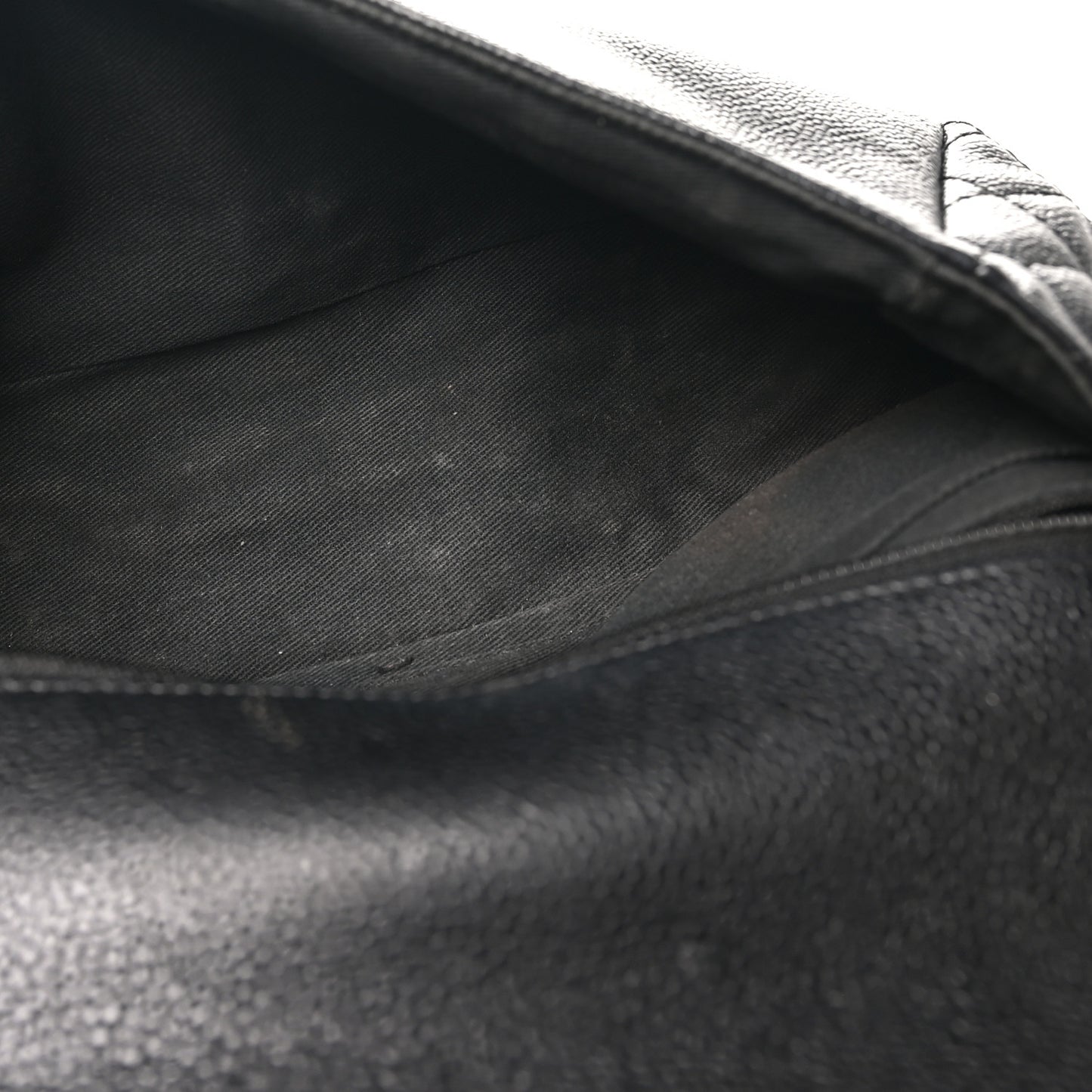 Caviar Medium Timeless CC Flap Black