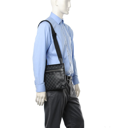 Louis Vuitton Damier Graphite Thomas 2 of 8