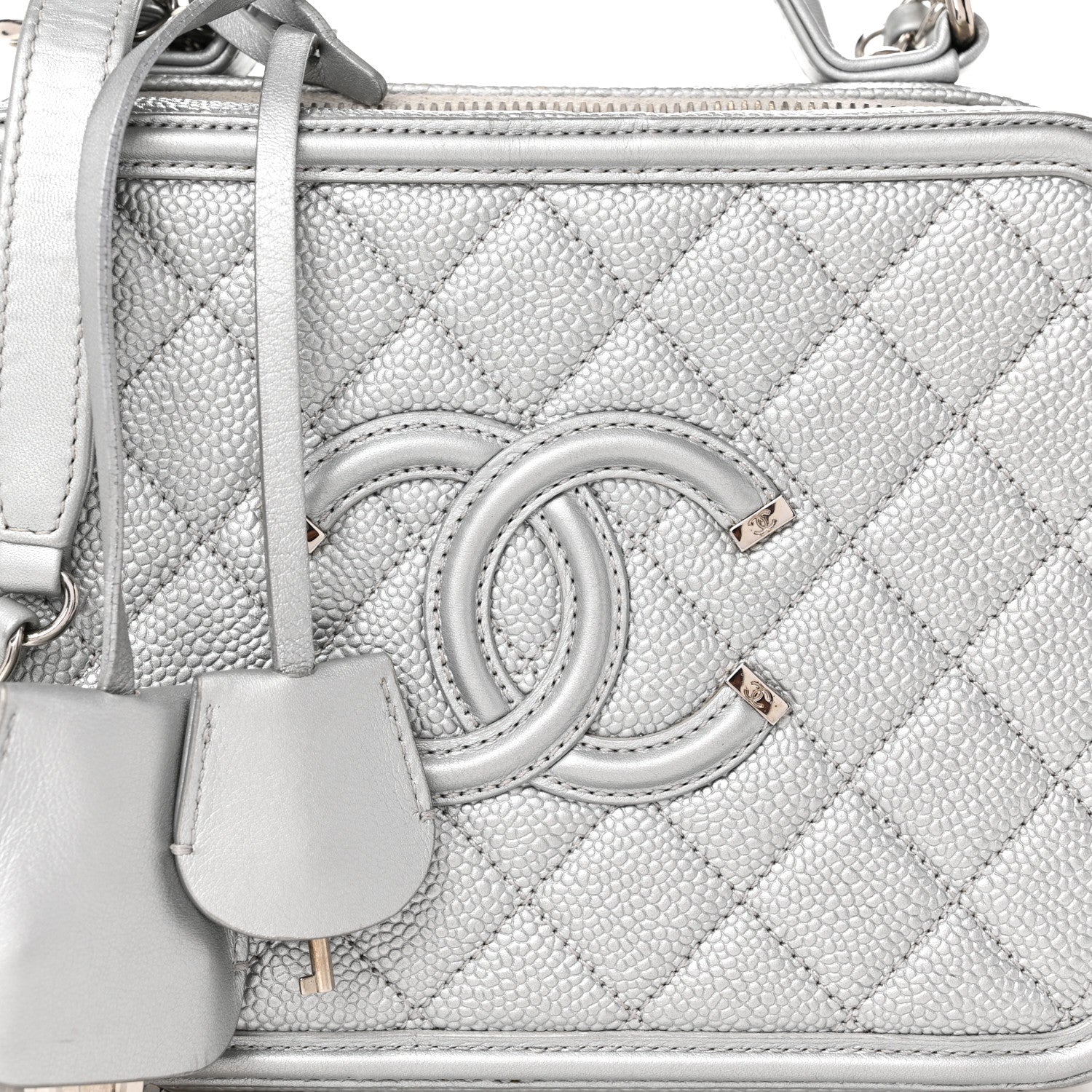 Chanel Metallic Caviar Quilted Medium CC Filigree Vanity Case Silver 8 of 10