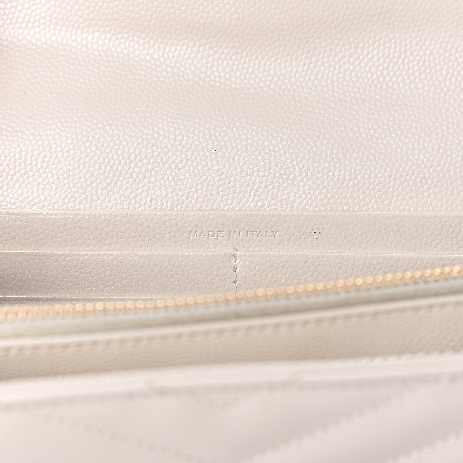 Saint Laurent Grain De Poudre Matelasse Large Monogram Flap Wallet Porcellana 7 of 11