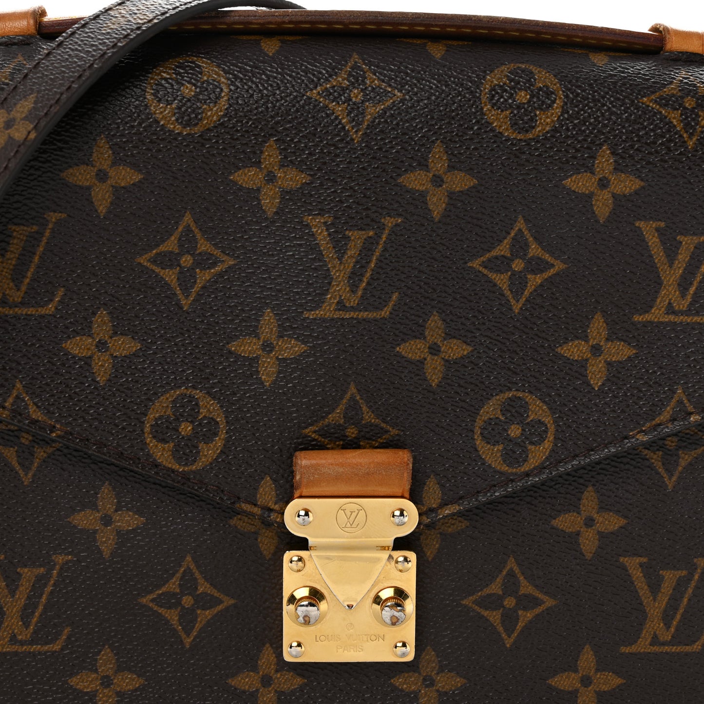 Monogram Pochette Metis