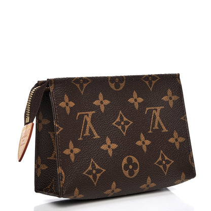 Louis Vuitton Monogram Toiletry Pouch 15 3 of 8