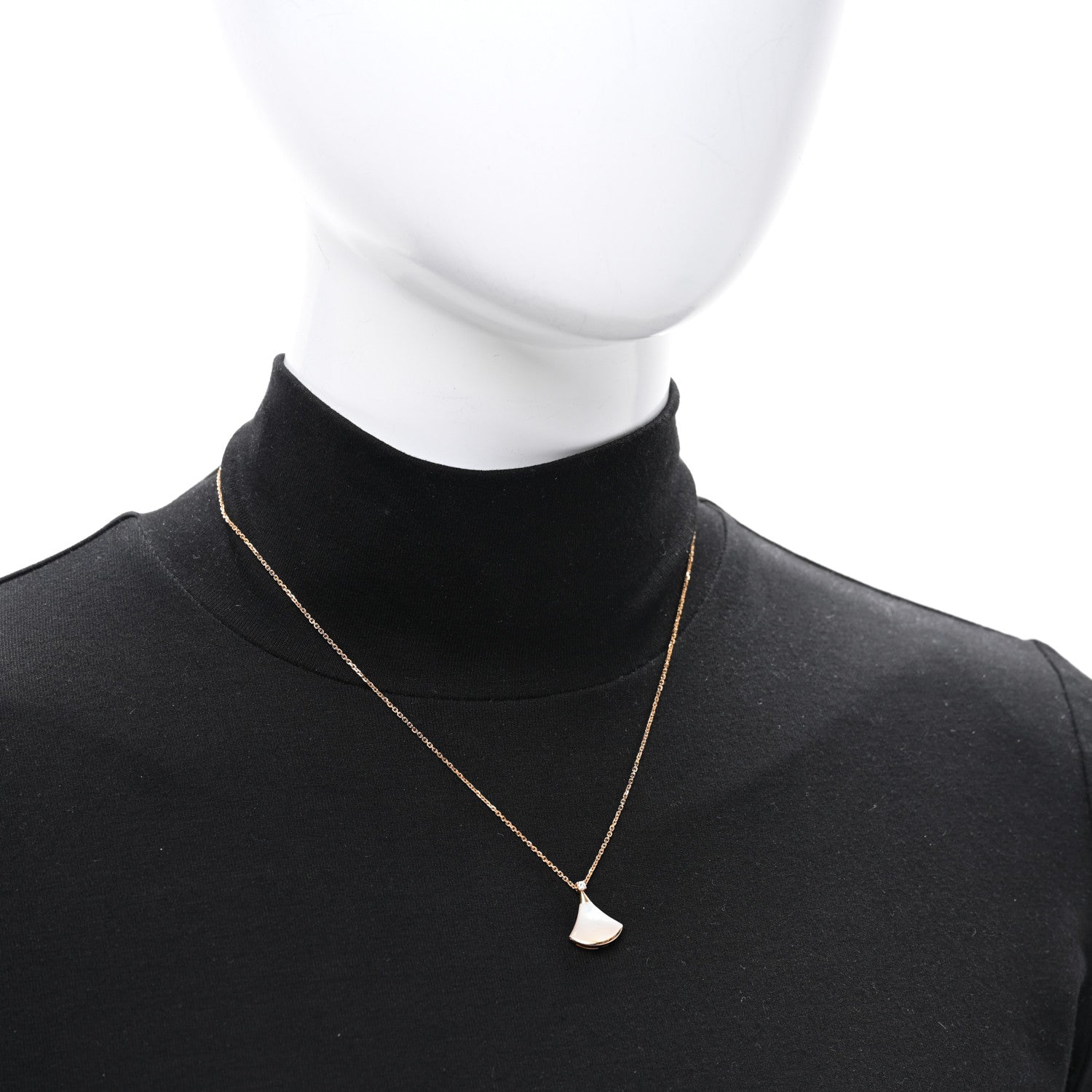 Bulgari 18K Yellow Gold Diamond Mother of Pearl Small Divas' Dream Pendant Necklace 2 of 4