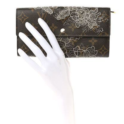 Louis Vuitton Monogram Dentelle Sarah Wallet Silver 2 of 9