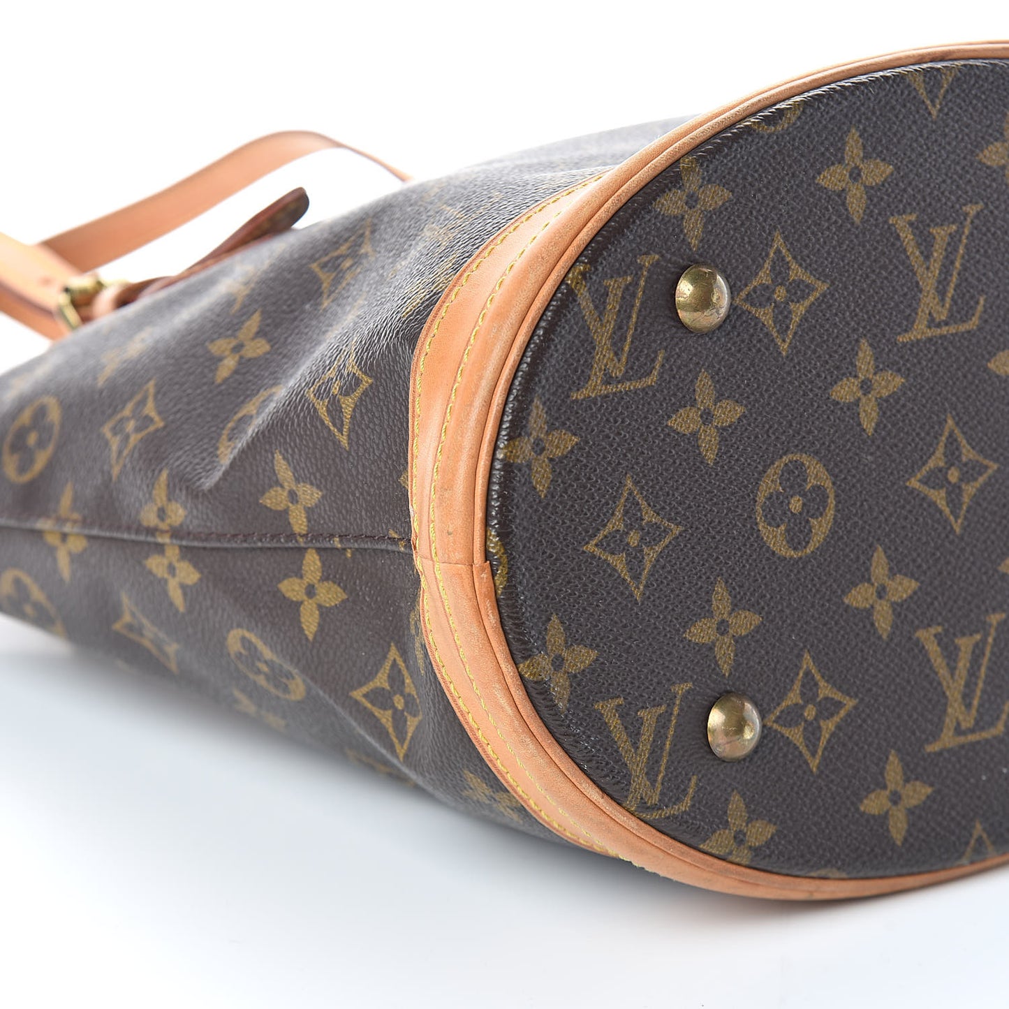 Monogram Petit Bucket 23