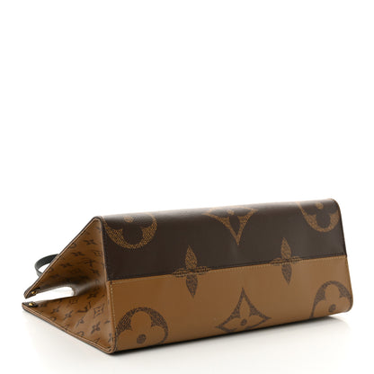 Louis Vuitton Reverse Monogram Giant Onthego MM 4 of 9