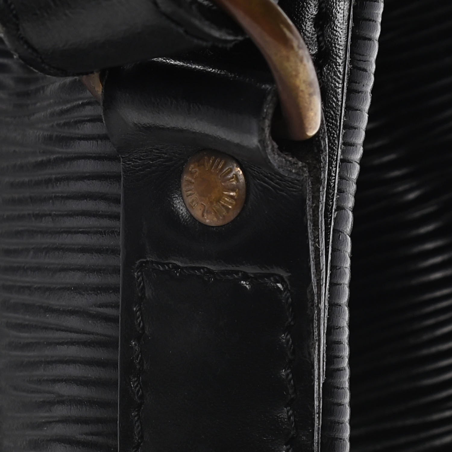 Louis Vuitton Epi Noe Black 23 of 25