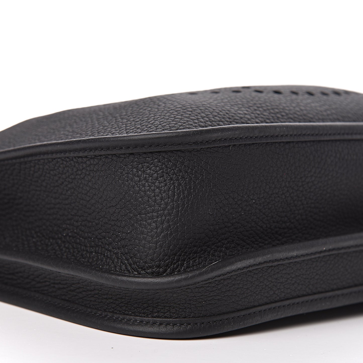 Taurillon Clemence Evelyne III PM Black