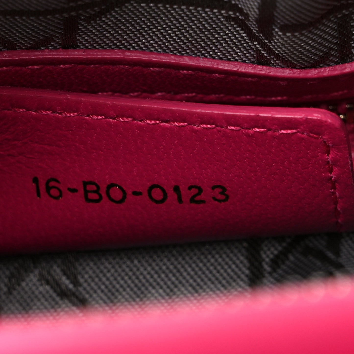 Lambskin Cannage Medium Lady Dior Fuchsia