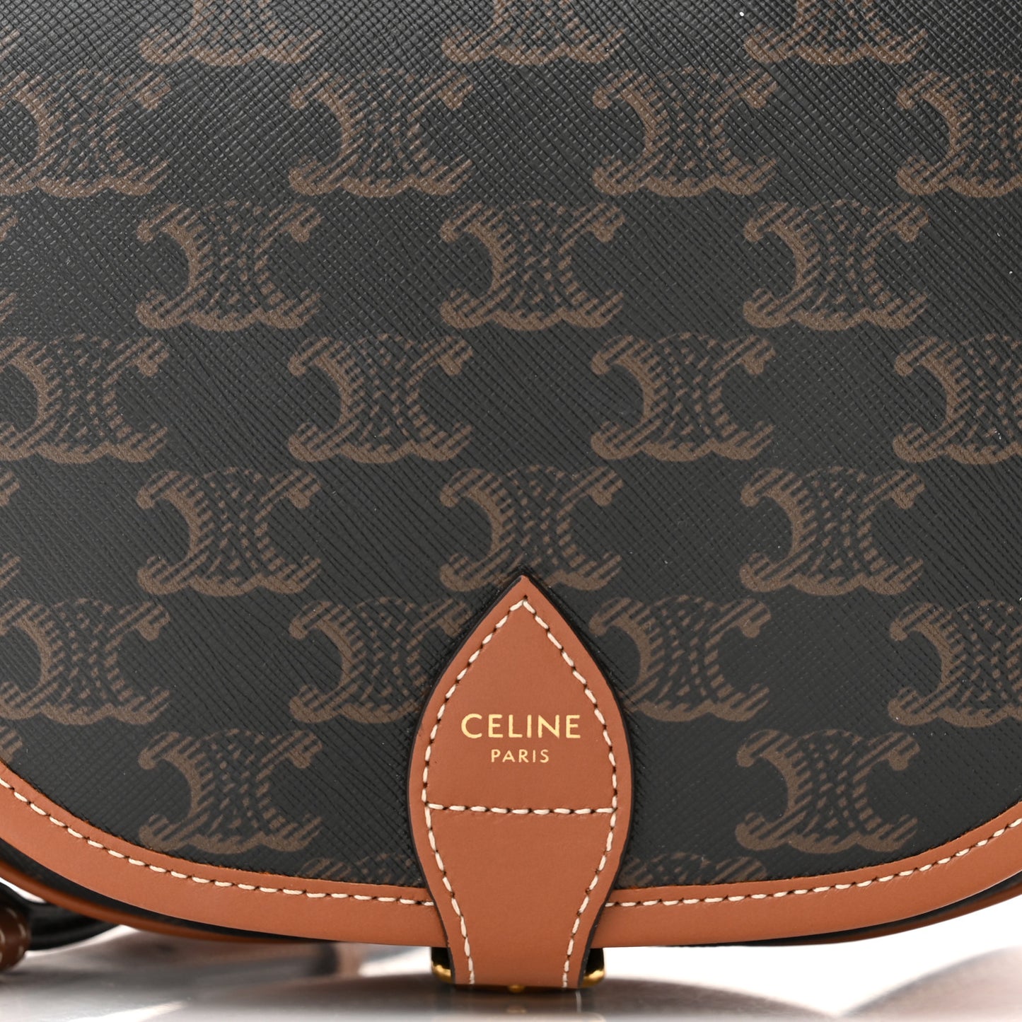 Triomphe Canvas Medium Folco Bag Tan