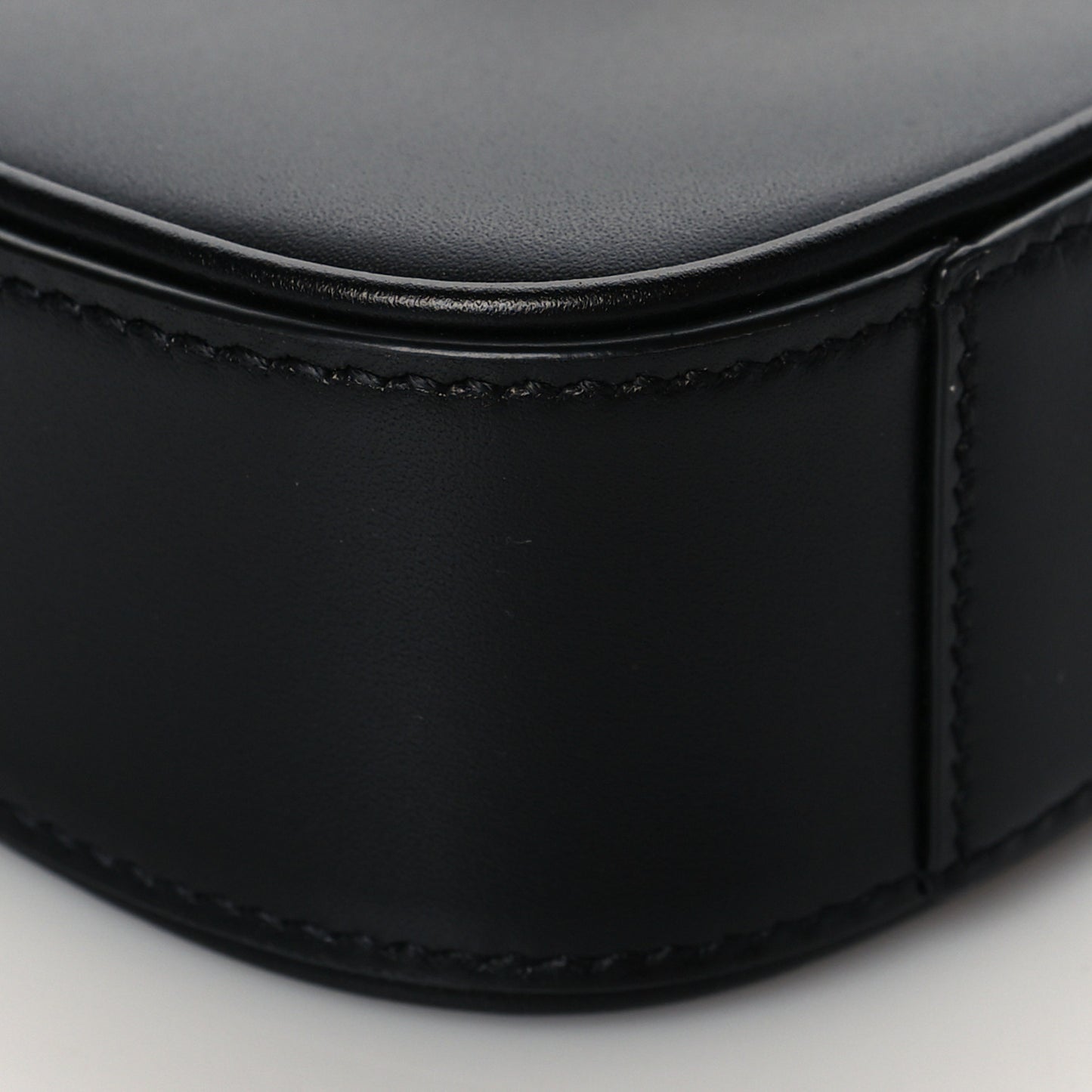 Smooth Calfskin Le 5 A 7 Mini Hobo Black