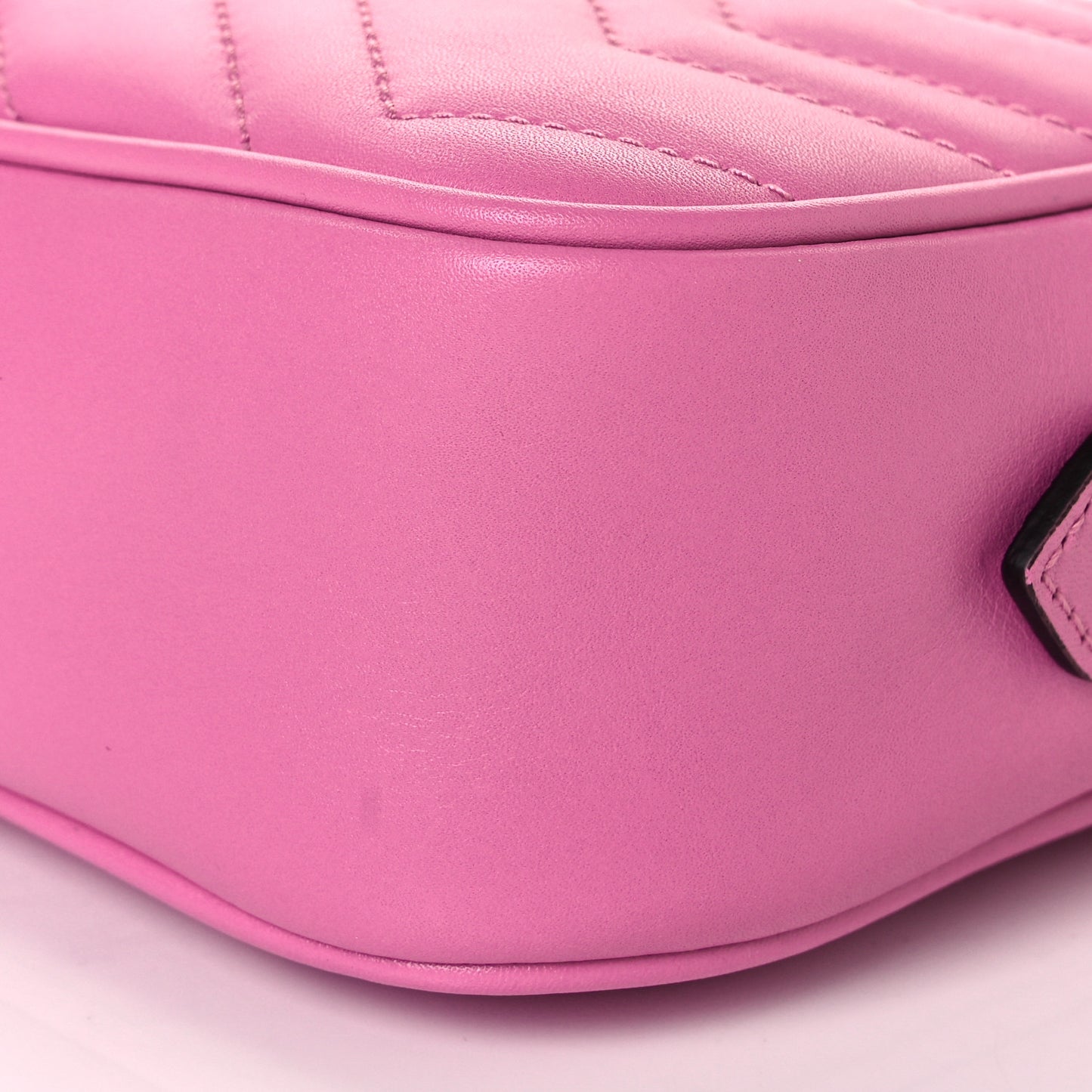Calfskin Matelasse Mini GG Marmont Chain Shoulder Bag Candy Mousse